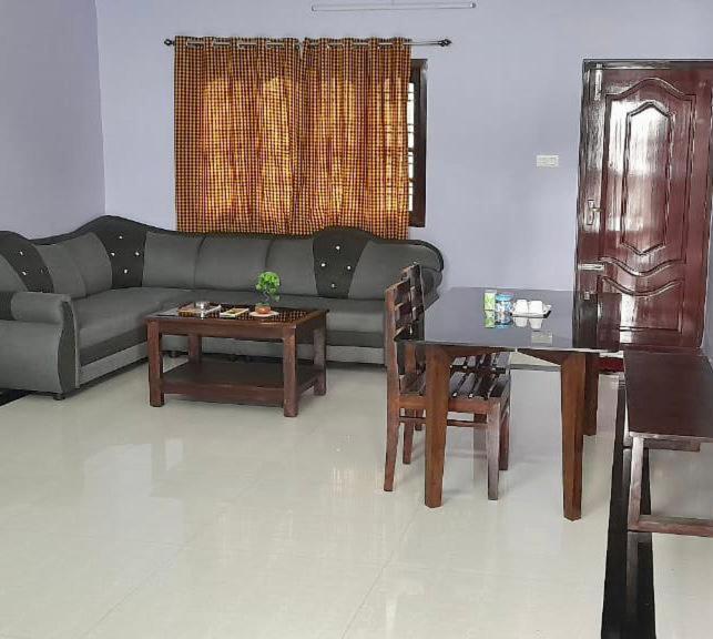 פונדיצ'רי Mp Villa - Lovely Furnished Appartment מראה חיצוני תמונה
